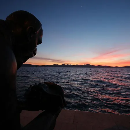 Sunset View * زادار